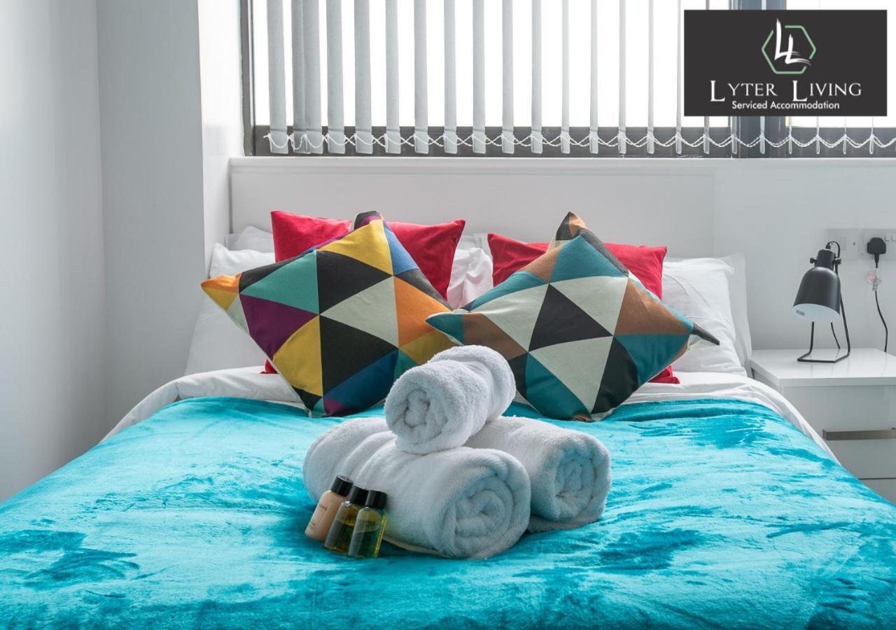 Studio Apartments By Lyter Living Desks & Wifi - Monthly Stays Available Лестър Екстериор снимка