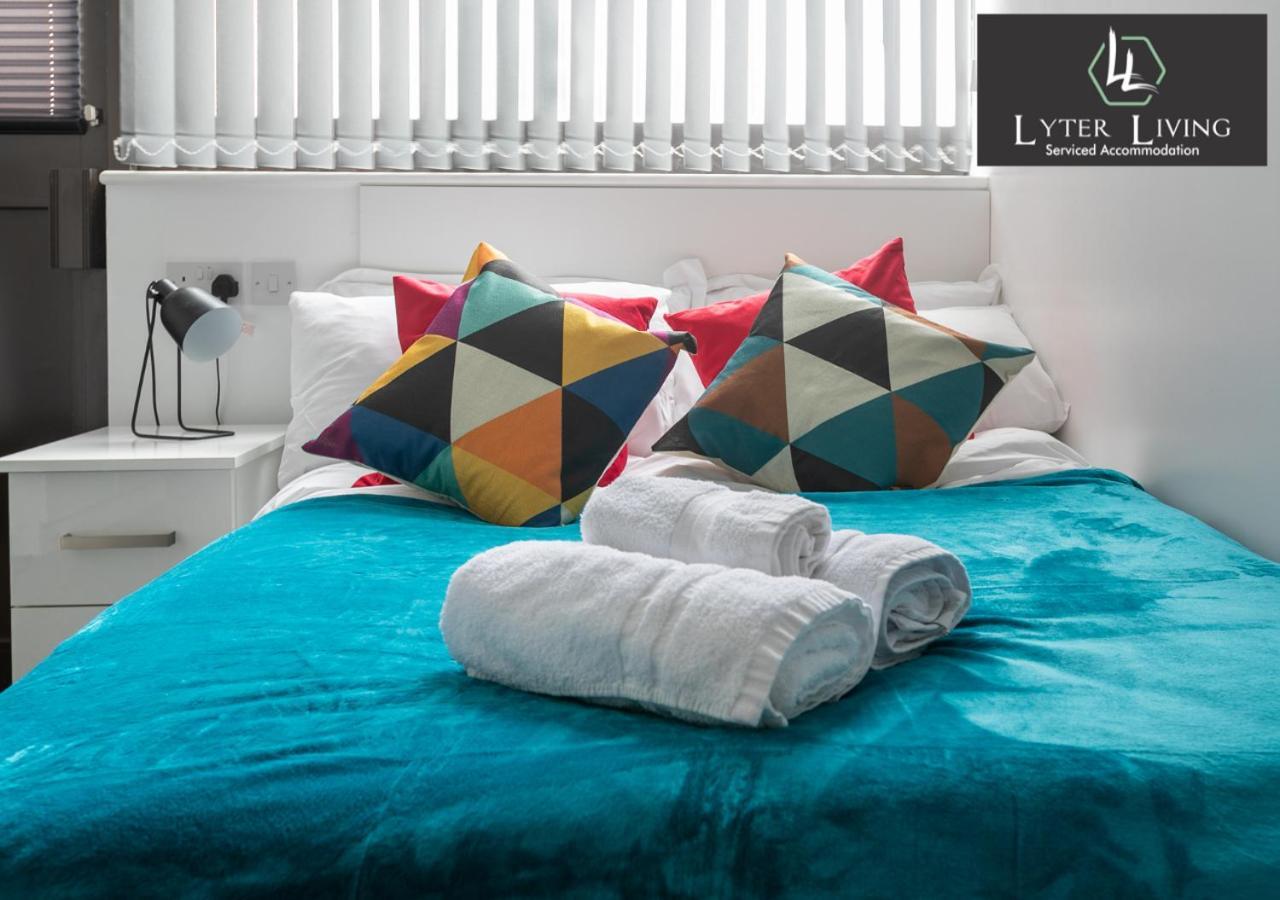 Studio Apartments By Lyter Living Desks & Wifi - Monthly Stays Available Лестър Екстериор снимка